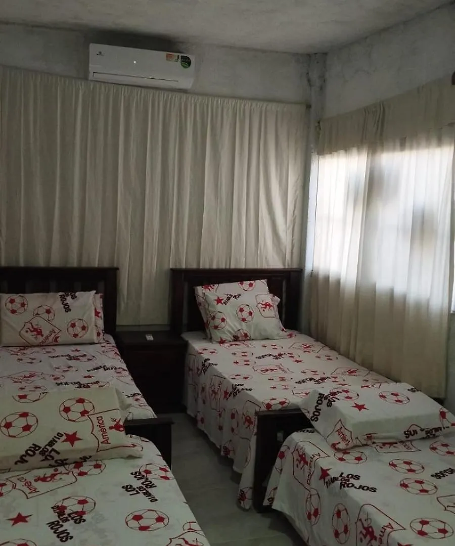 Villa Dilia Hostal Santa Marta  Colombia